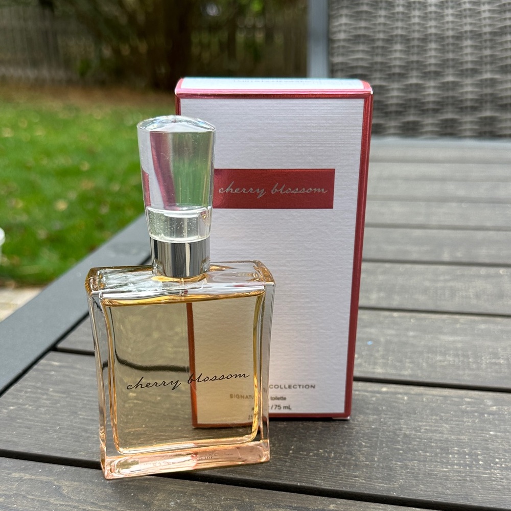 Bath & Body Works Cherry Blossom Perfume discontinued, and rare!